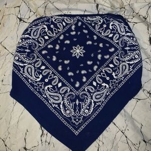 Blue top super trendy